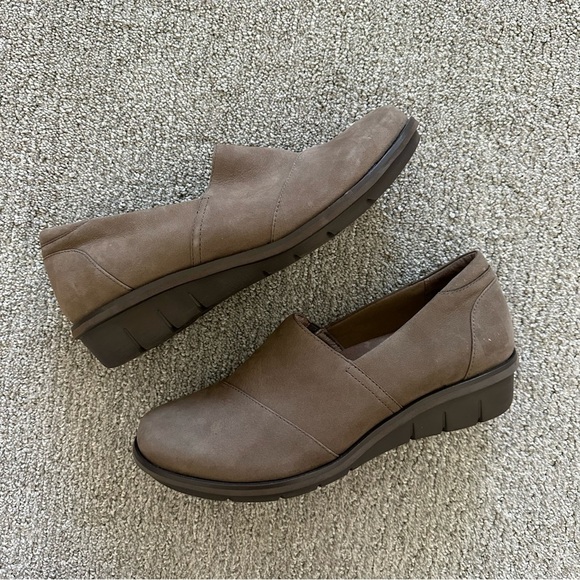 Dansko Shoes - DANSKO Julia Loafers Nubuck Size 39
